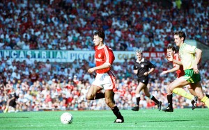 Ryan-Giggs (2)